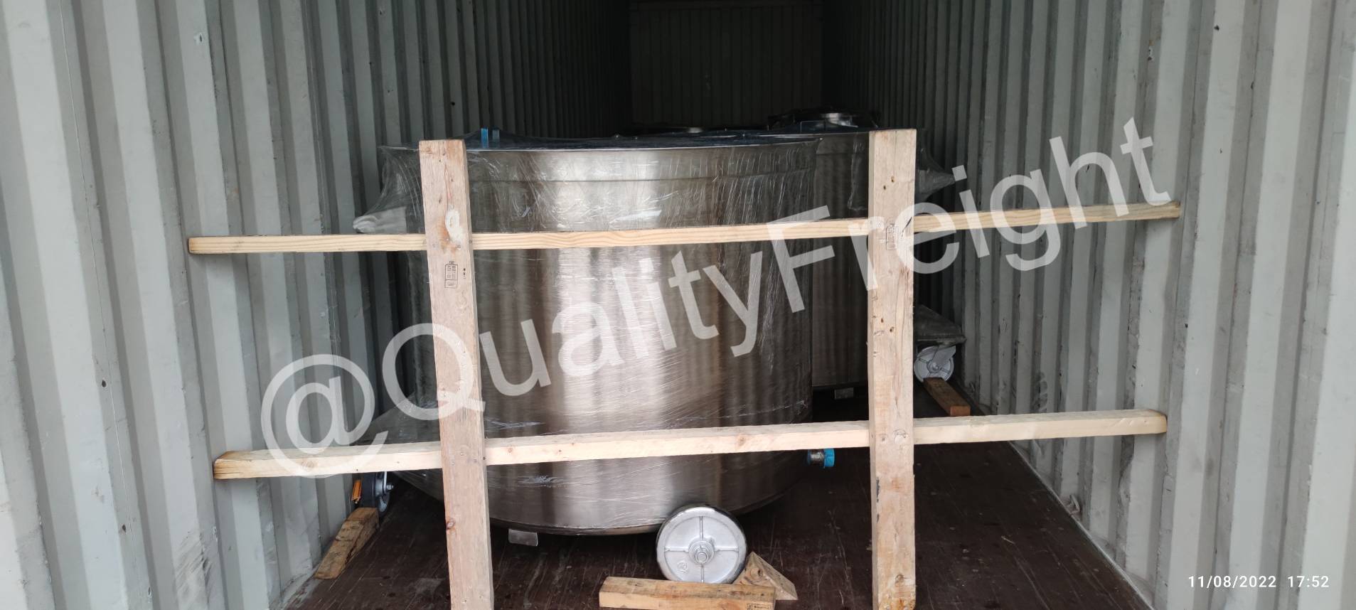 ส่งออกถังสแตนเลสไปเวียดนาม 6 - Quality Freight International 184851 - Quality Access Global Logistics Co., Ltd.