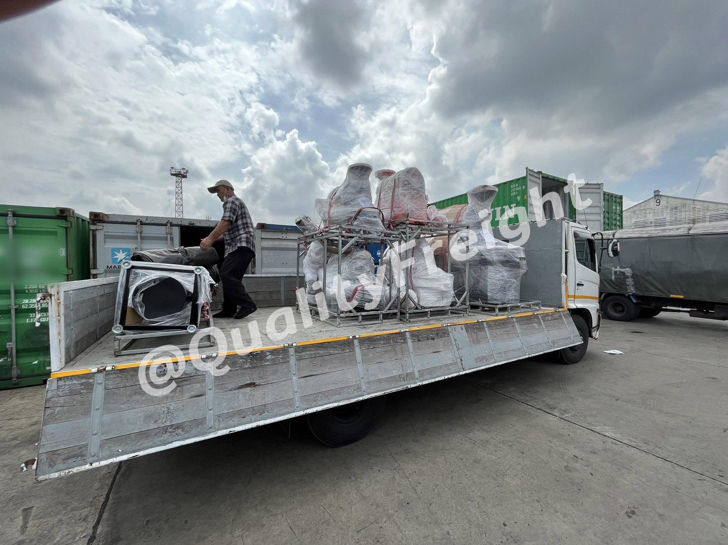 นำเข้าเครื่องคั่วเมล็ดกาแฟ จากเวียดนาม 4 - Quality Freight International นำเข้าเครื่องคั่วเมล็ดกาแฟ จากเวียดนาม