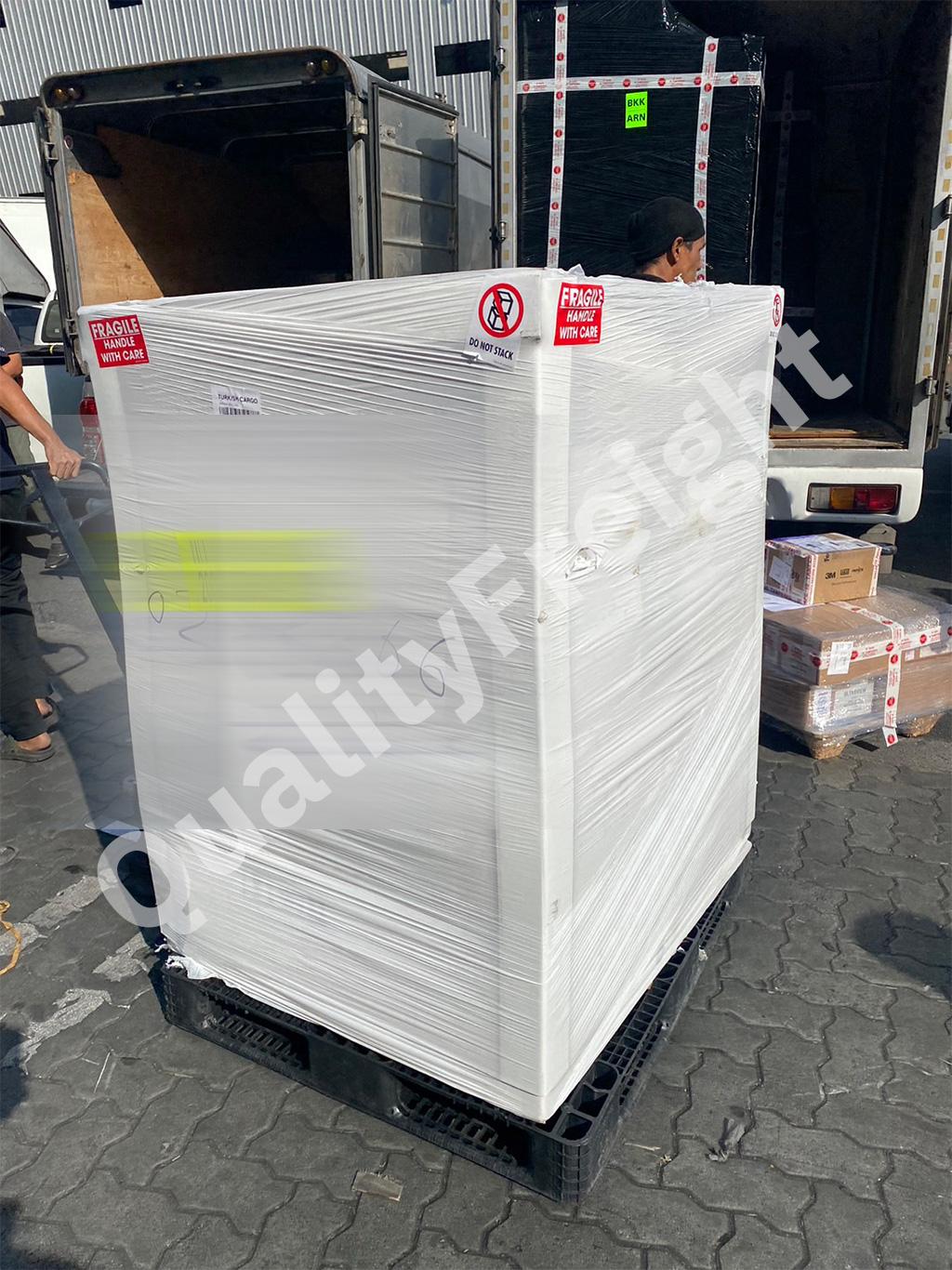 นำเข้าสินค้าทางเครื่องบิน